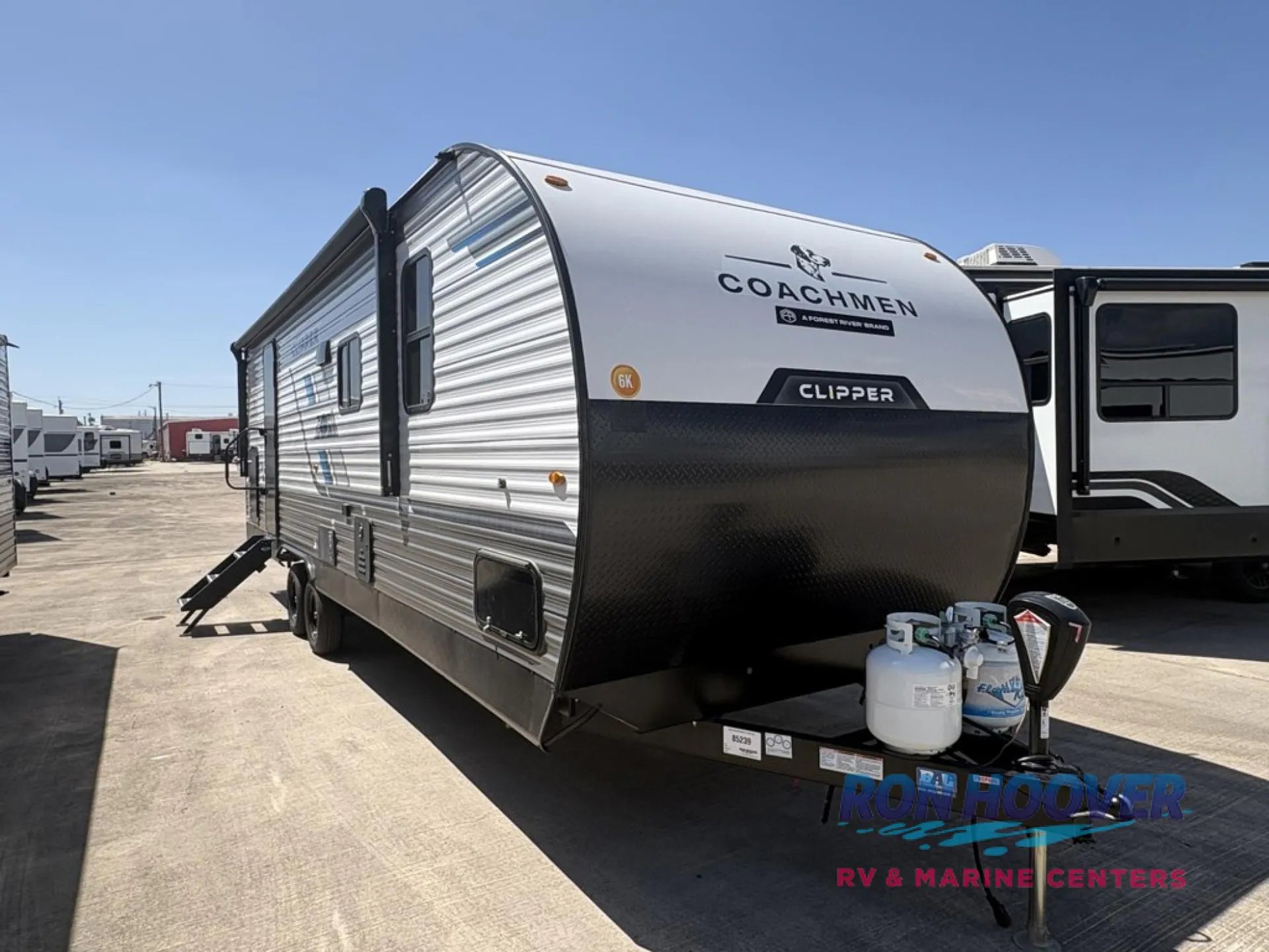2025 Coachmen Clipper 242MK - Photo 2