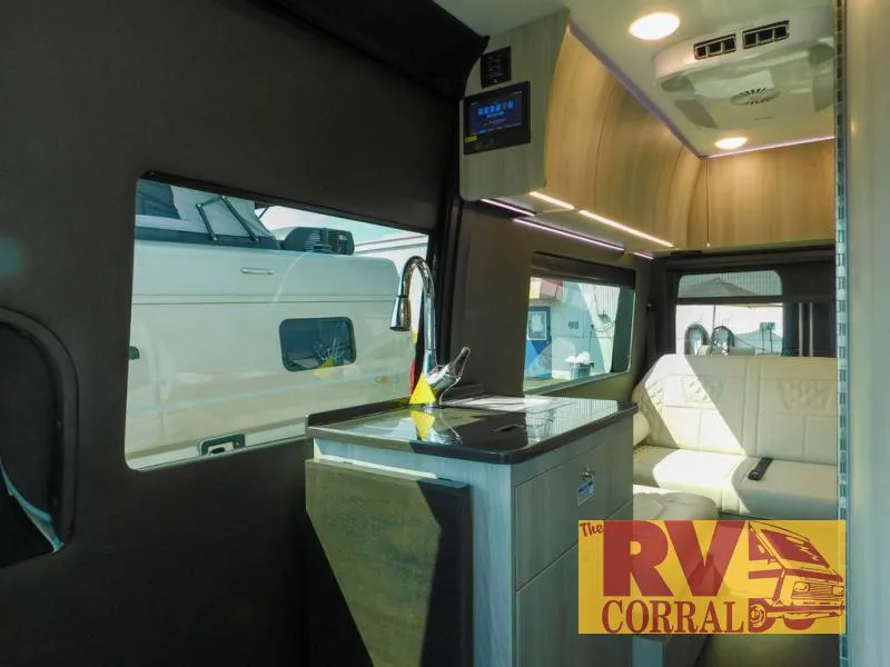 2025 Tiffin Motorhomes GT1 New    19 AG - Photo 3