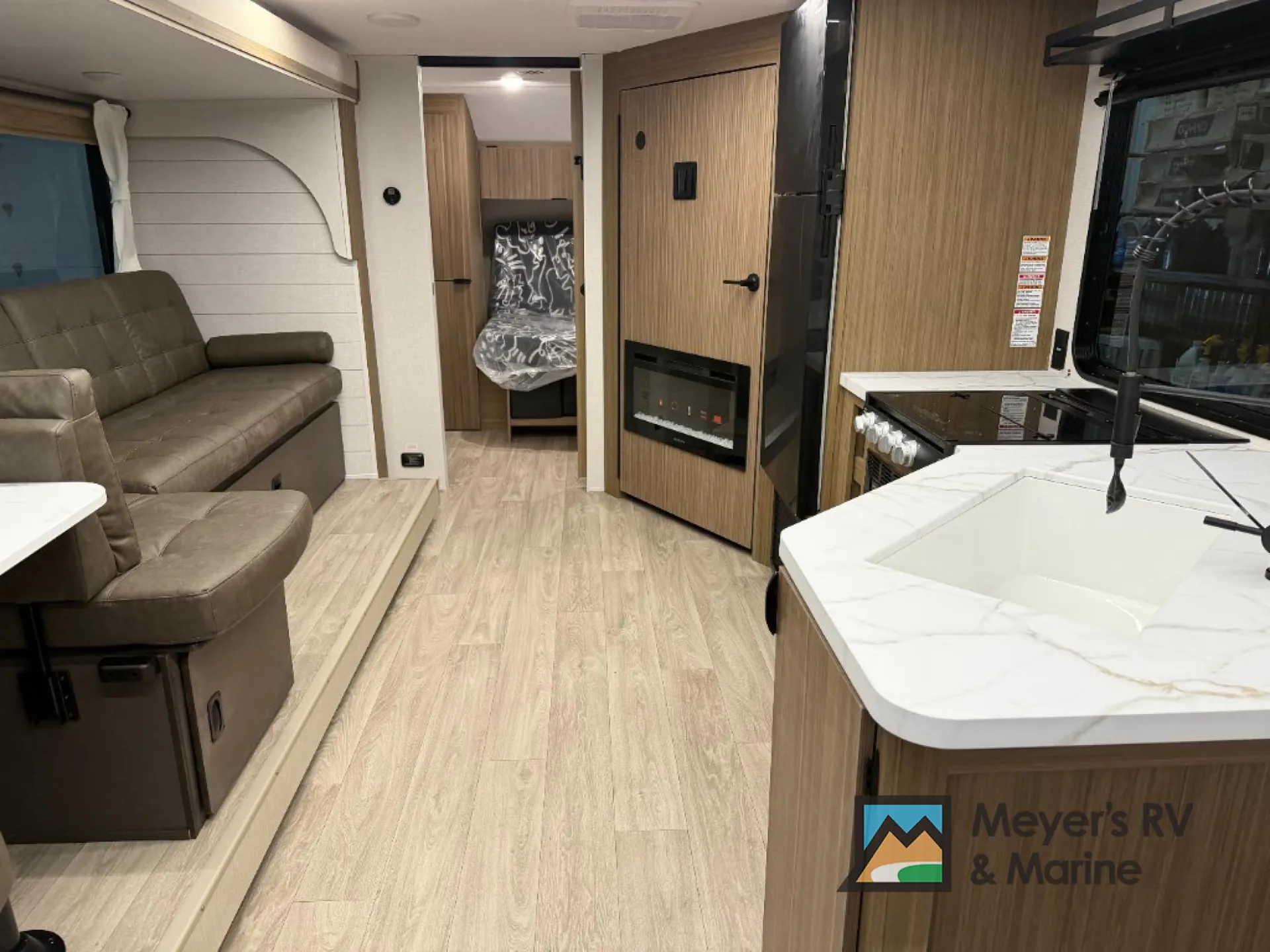 2026 Forest River Wildwood X-Lite 26ICE — Photo 5