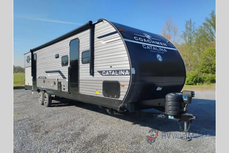 2026 Coachmen Catalina Legacy Edition 323BHDSCK - Photo 2