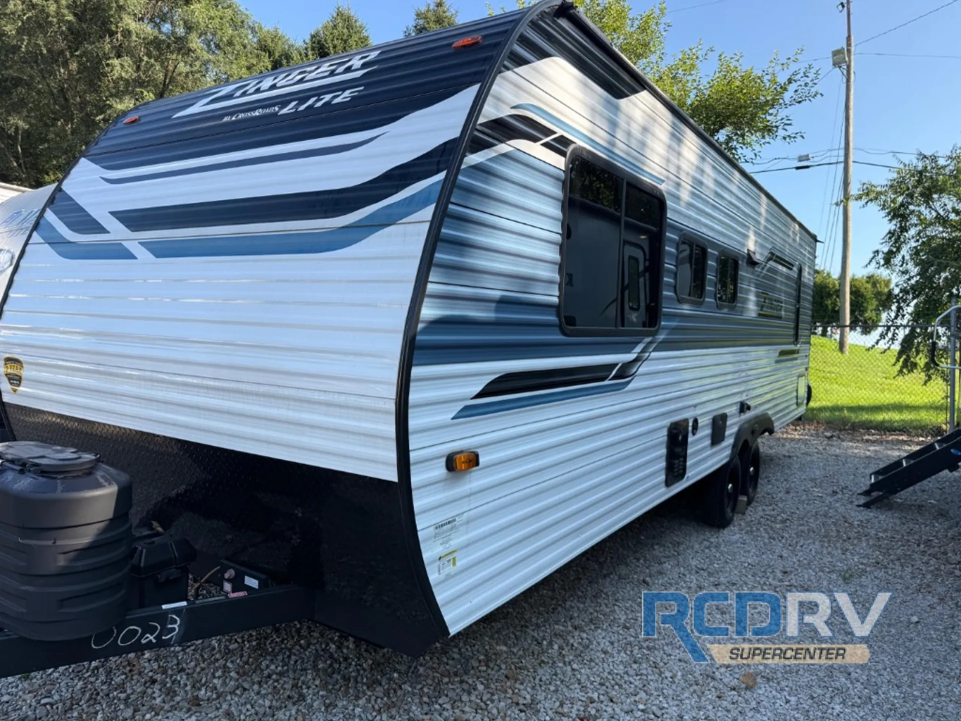 2024 CrossRoads Zinger Lite 259FL - Photo 4