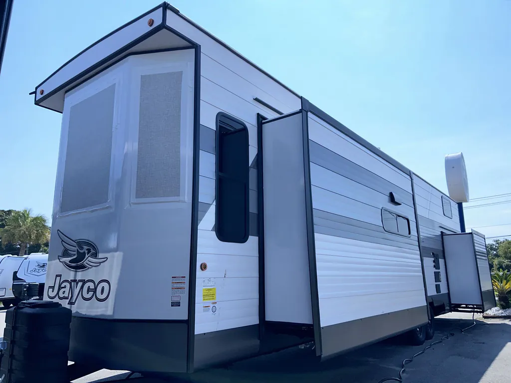 2027 Jayco Jay Flight Bungalow 401LOFT DS, Photos photo 19