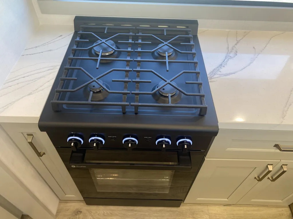 2026 Brinkley Model G 3970, Photos photo 16