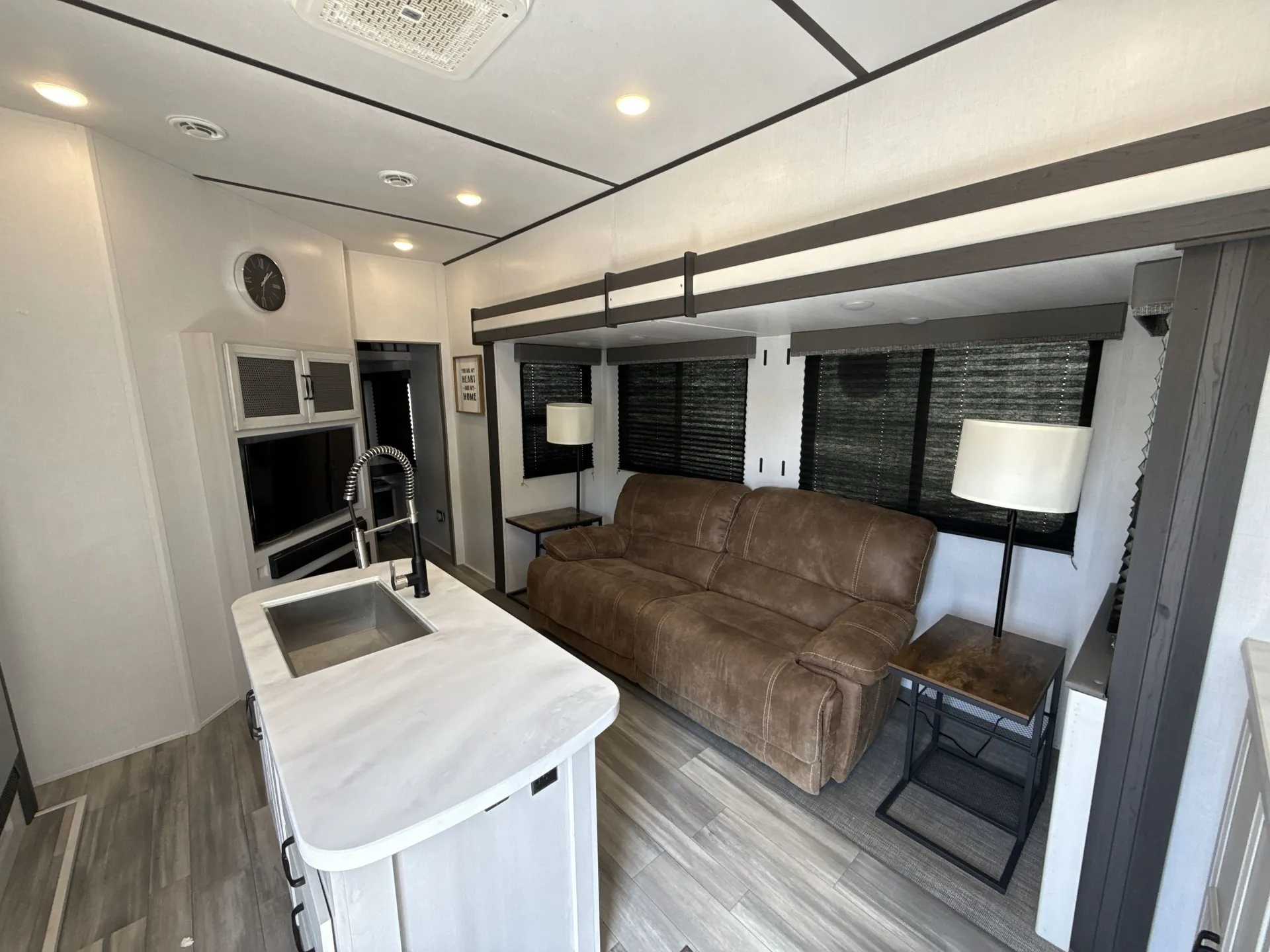 2023 Keystone Sprinter 32BH — living area main