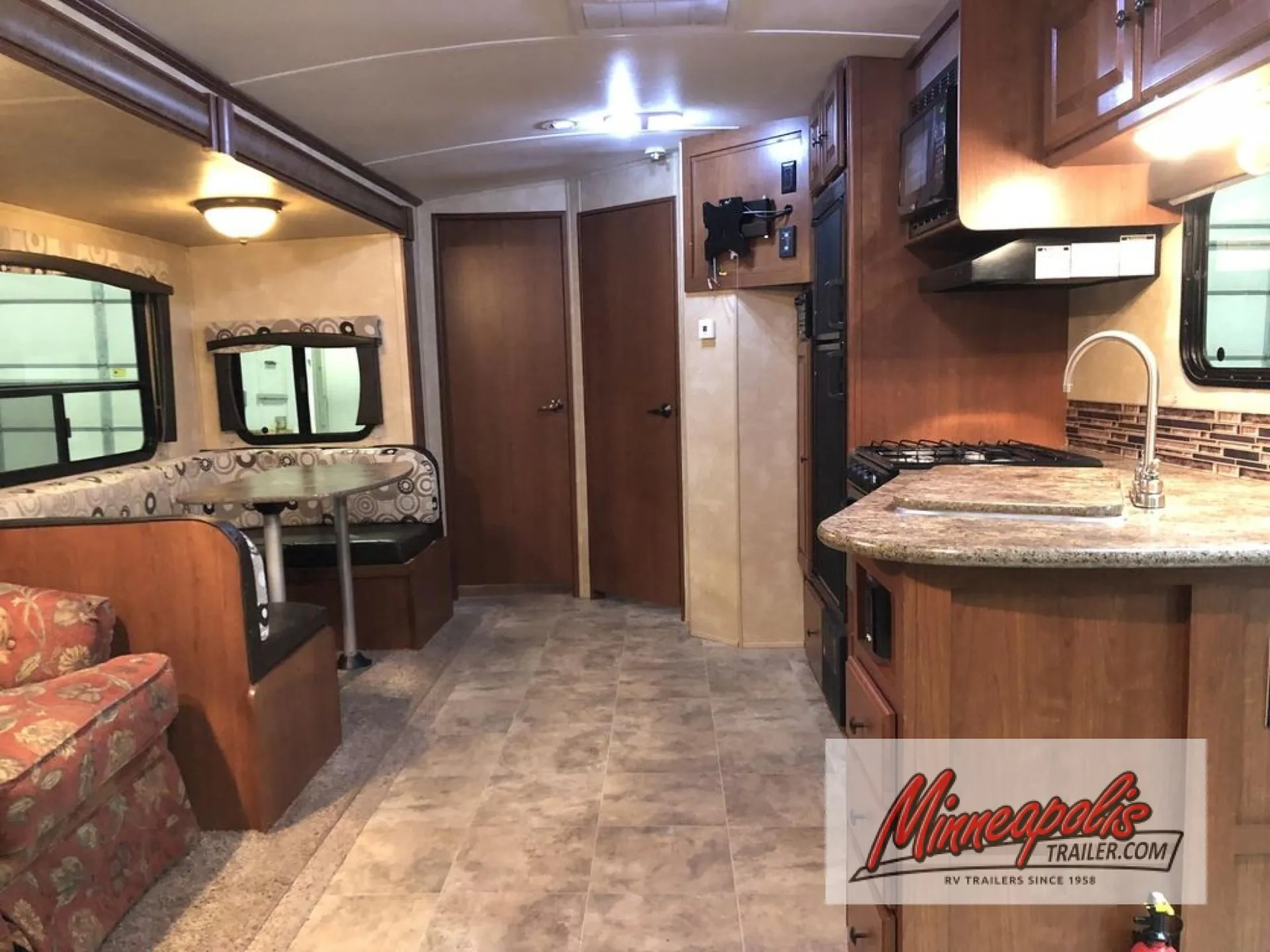 2013 Cruiser RV Radiance 28RLSS - Photo 3