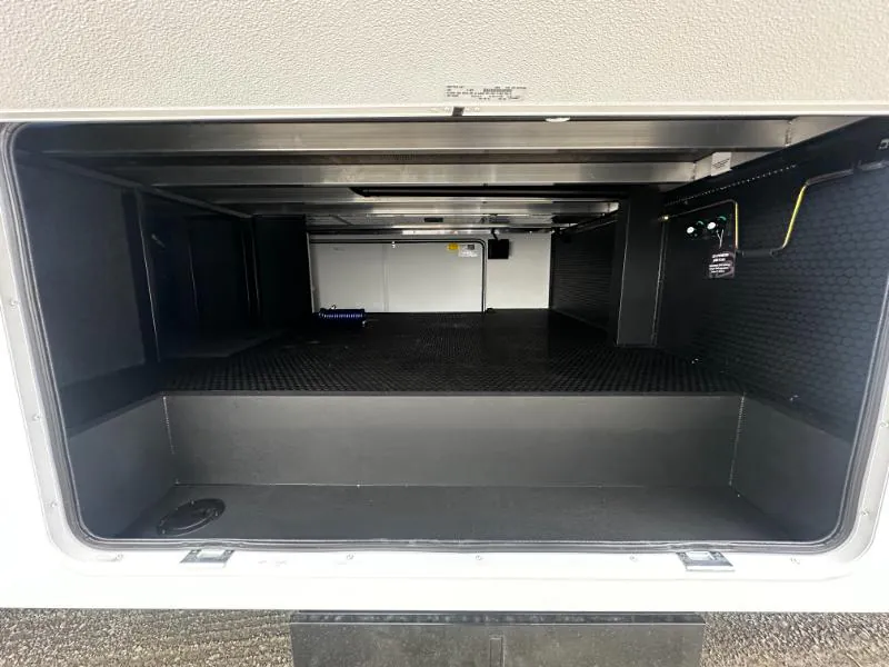 2026 Brinkley Model Z 3600, Photos photo 35