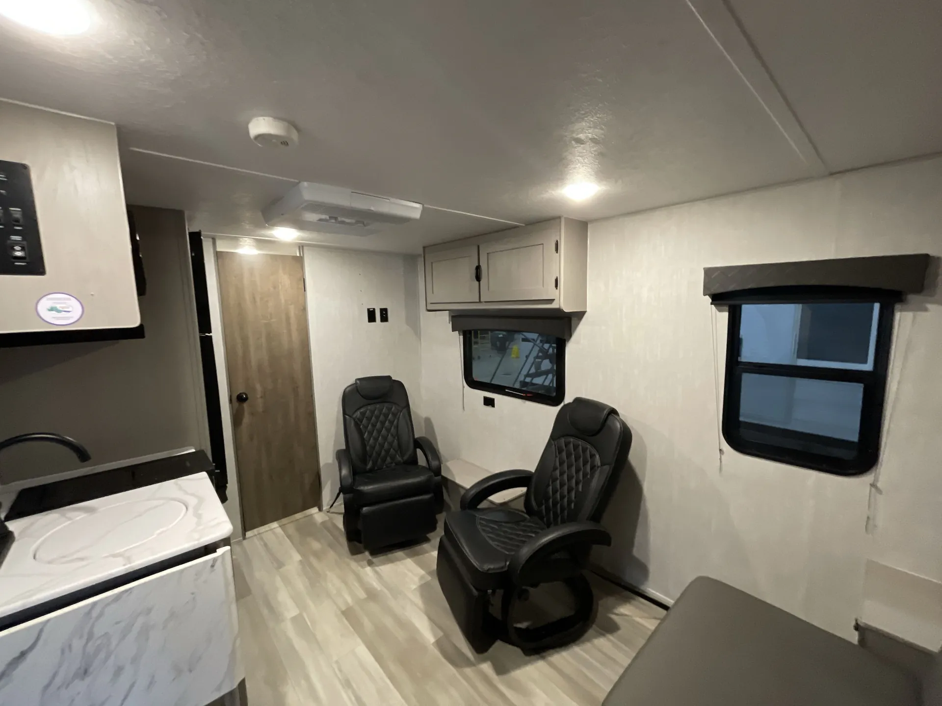 2025 Forest River Viking 18FQ - Photo 3