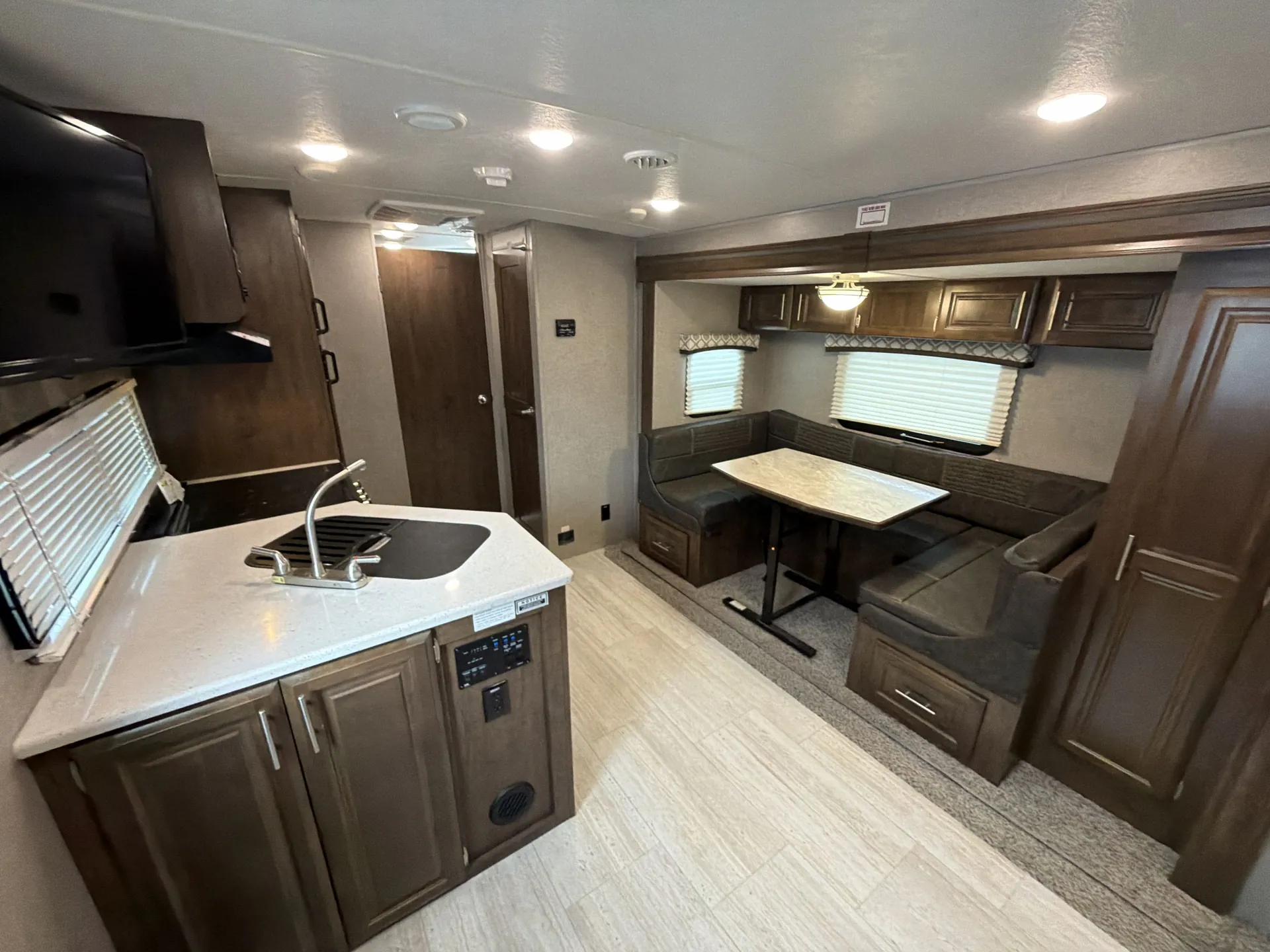 2019 Forest River Flagstaff Micro Lite 25BDS — living area main