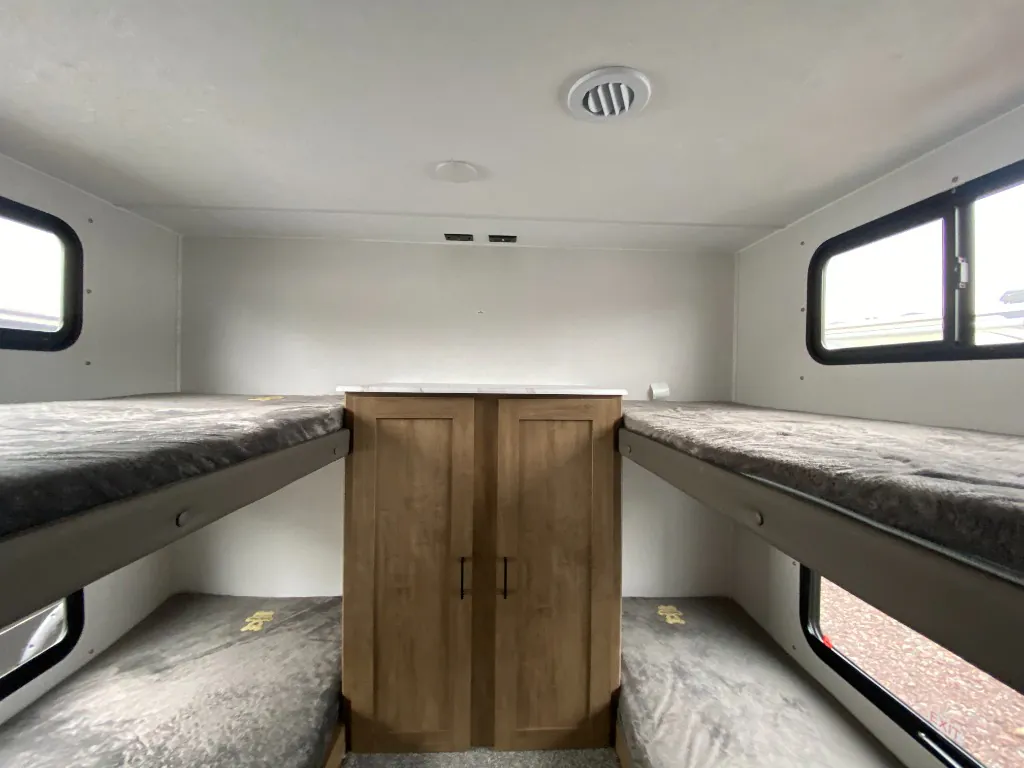 2024 Coachmen Freedom Express Select 29SE, Photos photo 15