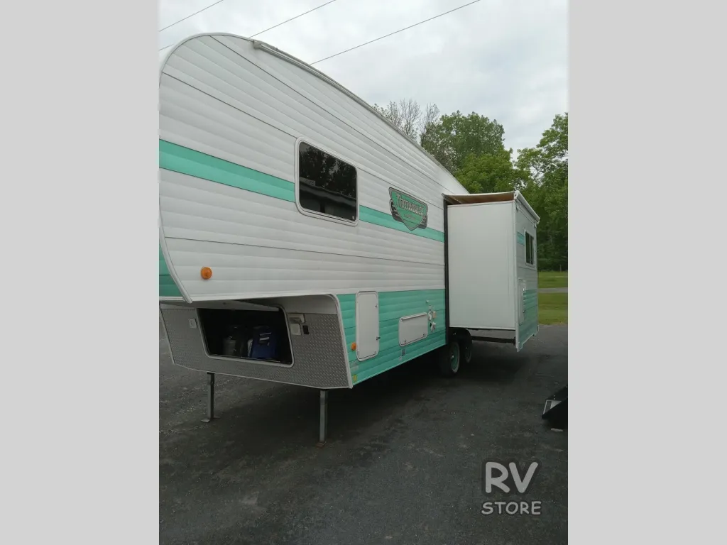 2017 Riverside RV Retro 526RL - Photo 2