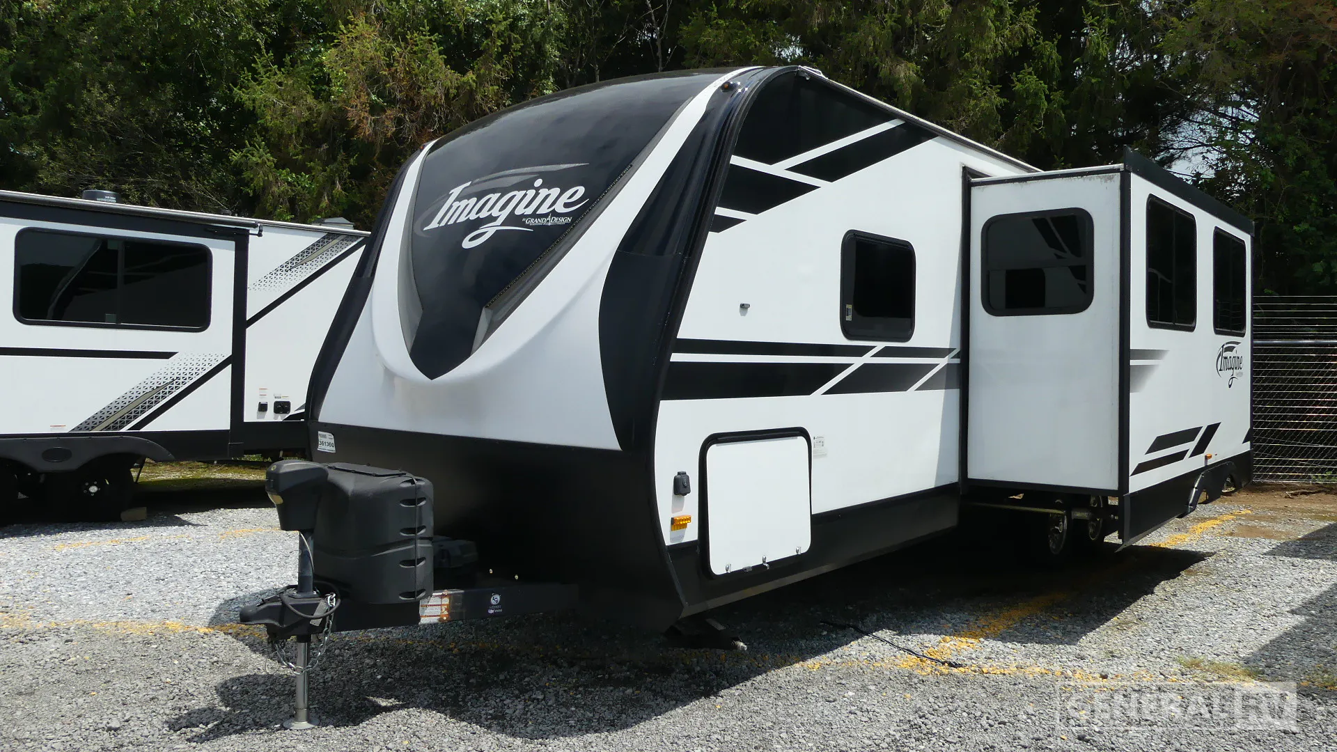 2019 Grand Design Imagine 2800BH - Photo 4