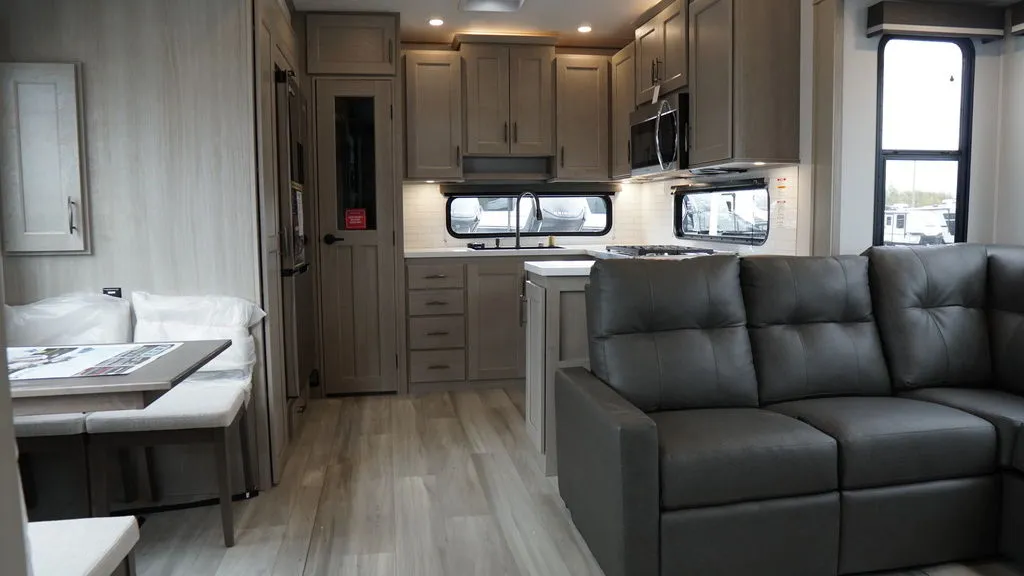 2025 Grand Design Influence 3203GK - Photo 3