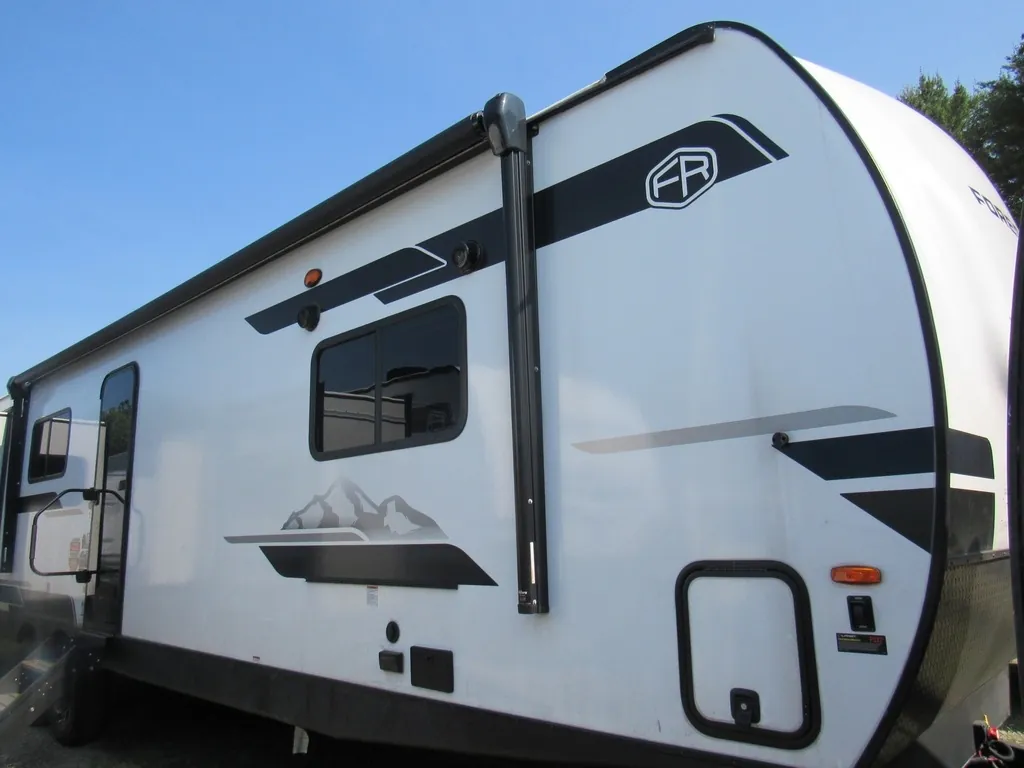 2025 Forest River Grand Surveyor 302RDBS - Photo 4