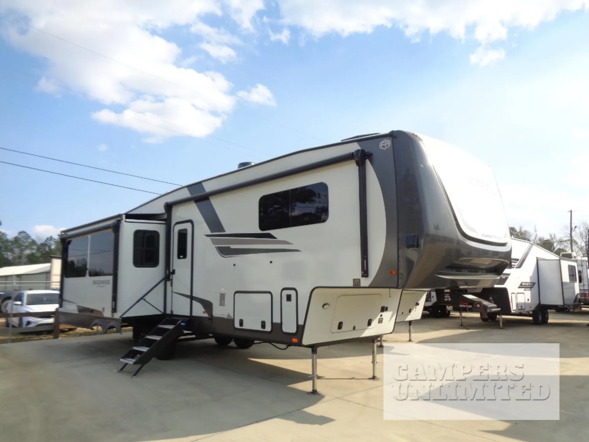 2026 Forest River Rockwood Signature 371RK - Photo 2