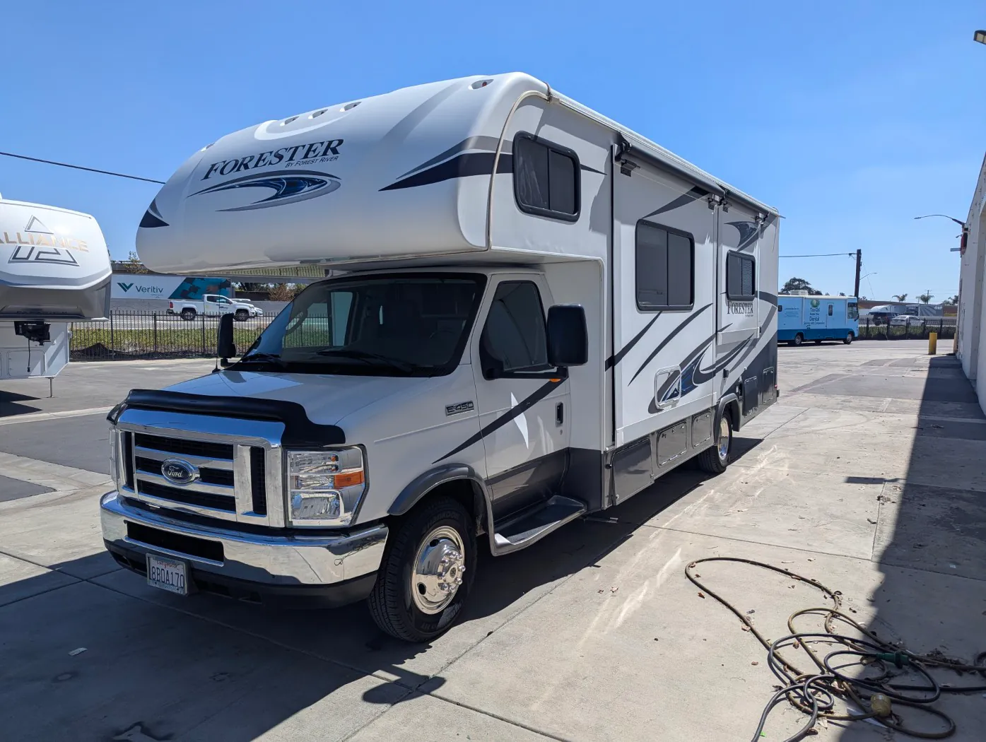 2018 Forest River Forester 2421MS - Photo 4