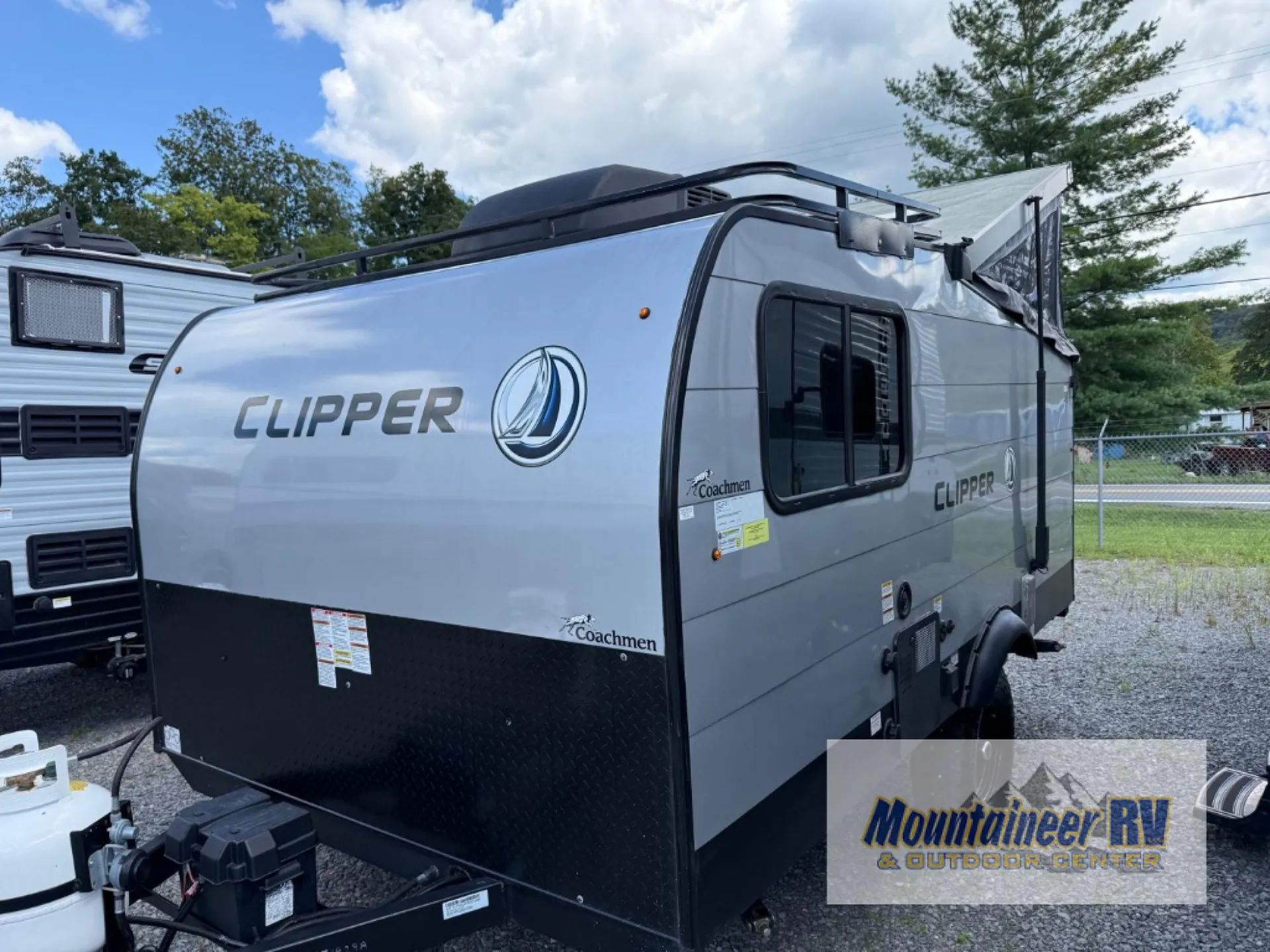 2023 Coachmen Clipper PRO - Photo 3