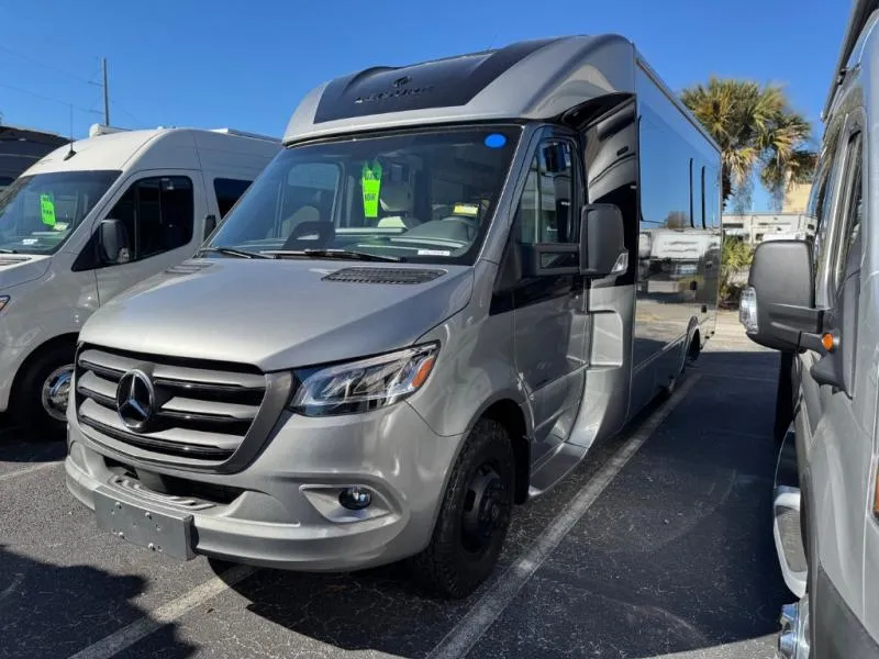 2026 Leisure Travel Unity TBX - Photo 3