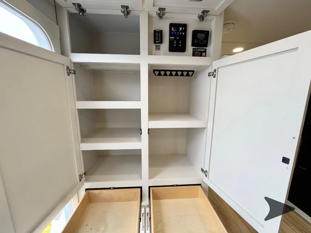 2026 Brinkley Model I 235, Photos photo 16