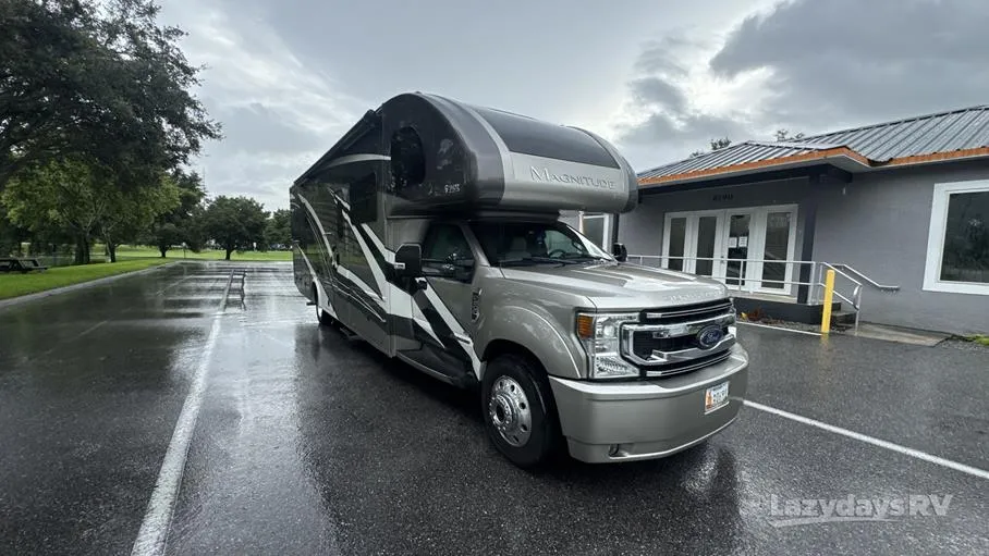 2022 Thor Motor Coach Magnitude RS36 - Photo 2