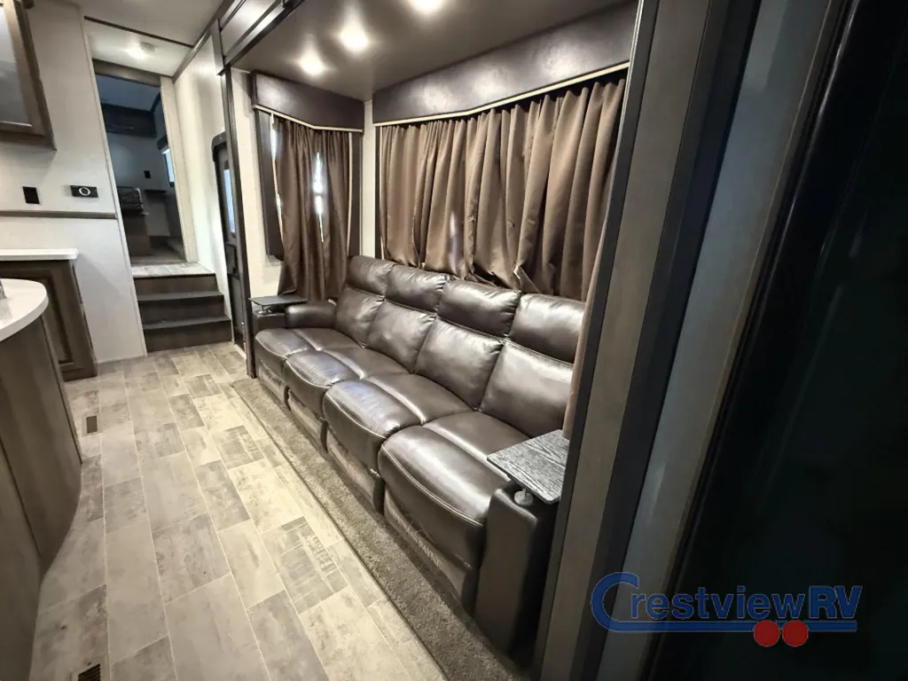 2020 Dutchmen Voltage Triton 3551, Photos photo 9
