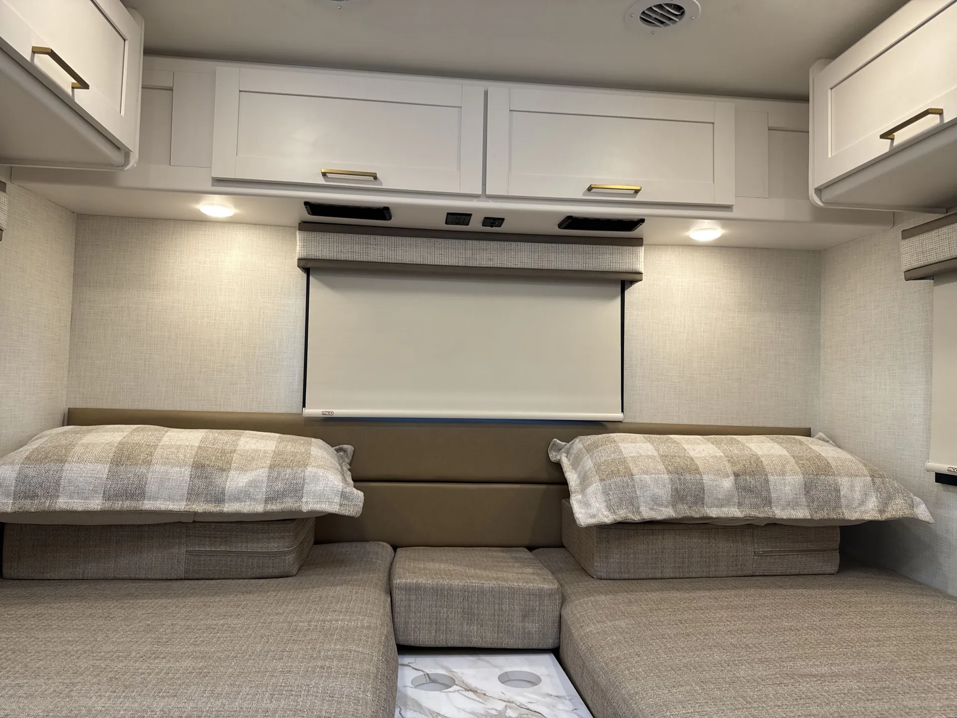 2027 Thor Motor Coach Freedom Eddie Bauer EB26 — bedroom