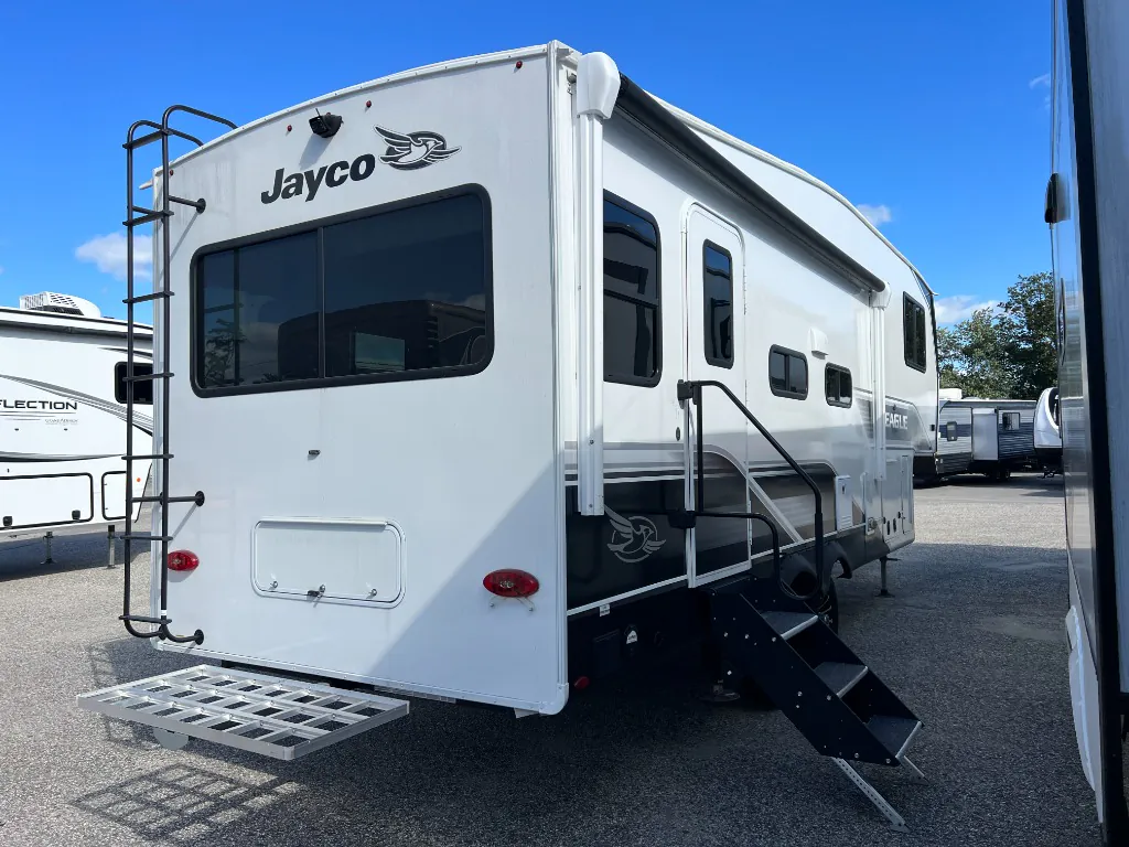 2024 Jayco Eagle HT 25RUC - Photo 3