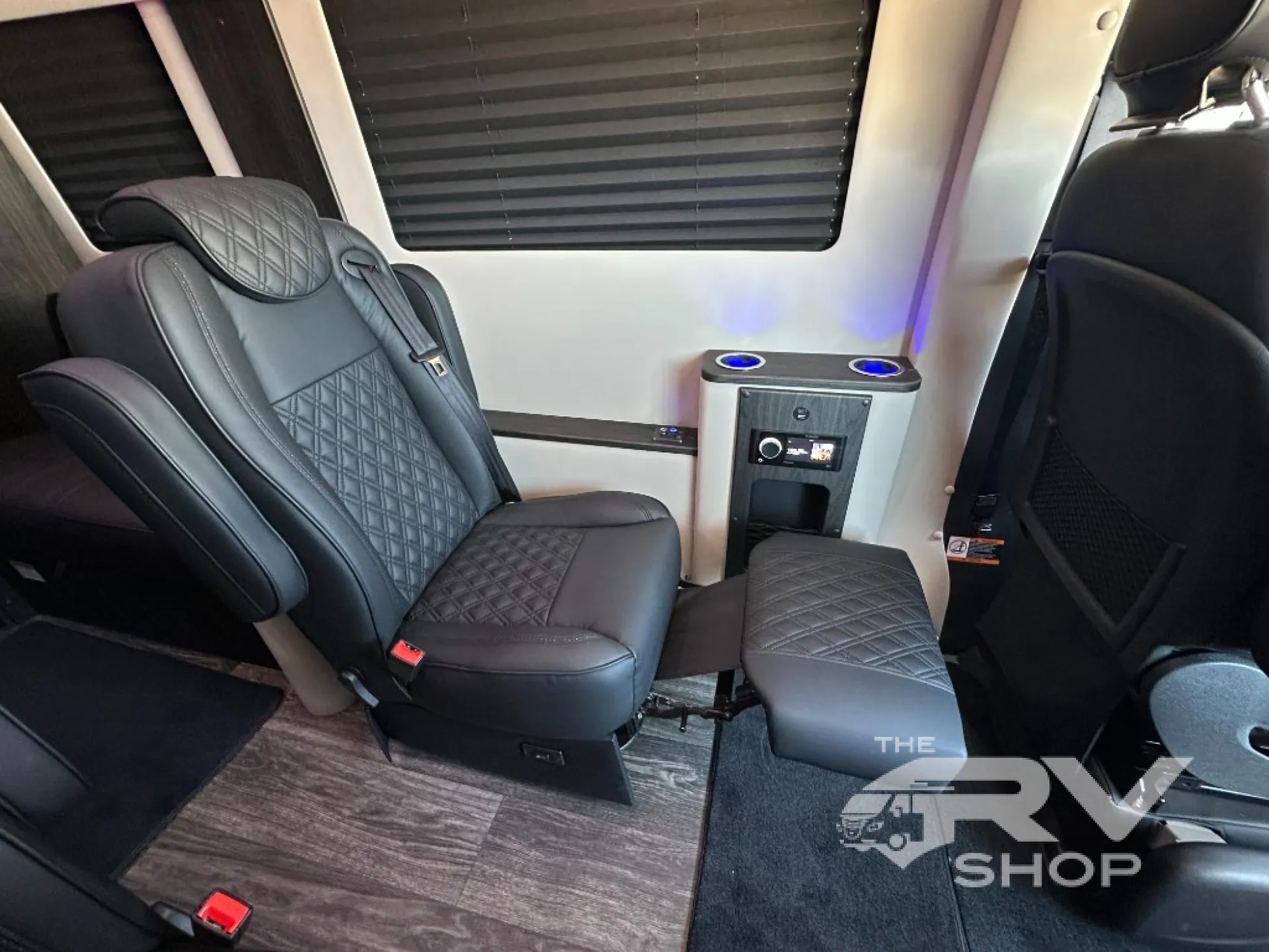 2026 OGV Luxury Coach V-Cruise 8OBA - Photo 4