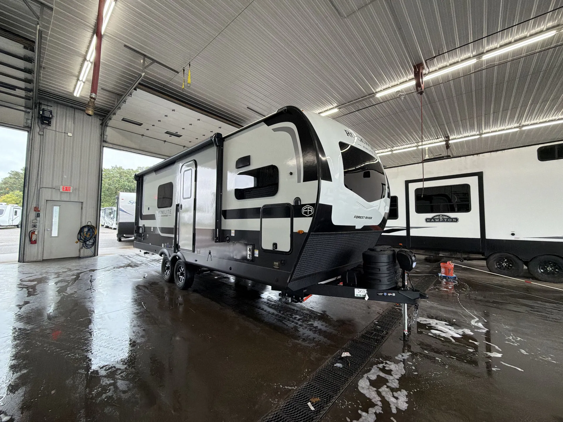 2027 Forest River Rockwood Mini Lite 2523MBR