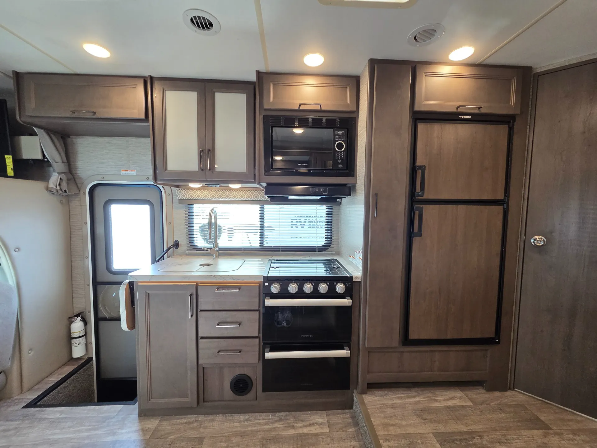 2023 Thor Motor Coach Coleman 24CM - Photo 4