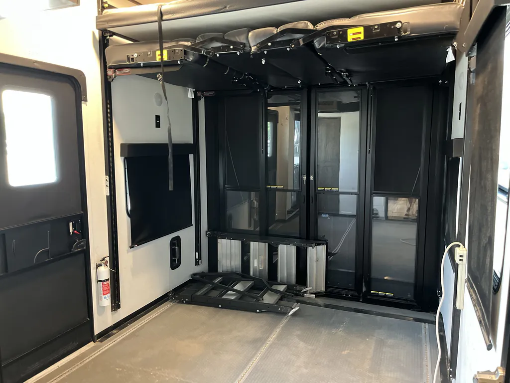 2023 Alliance RV Valor 42V13, Photos photo 44