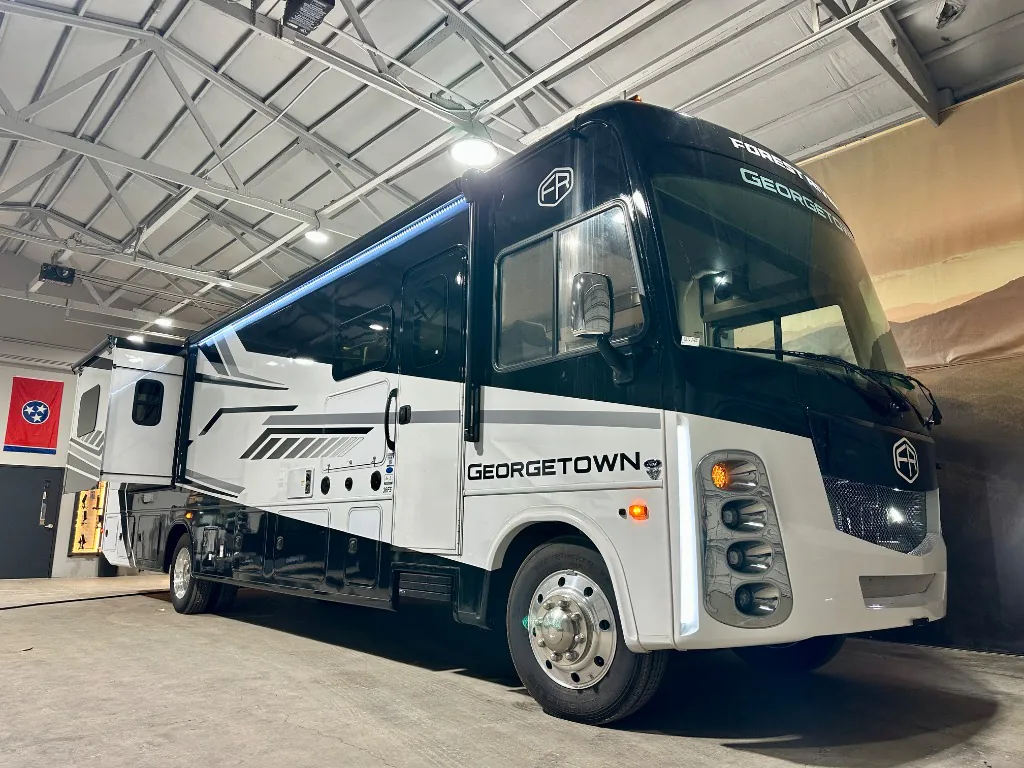 2026 Forest River Georgetown 5 Series GT5 36F5 - Photo 2