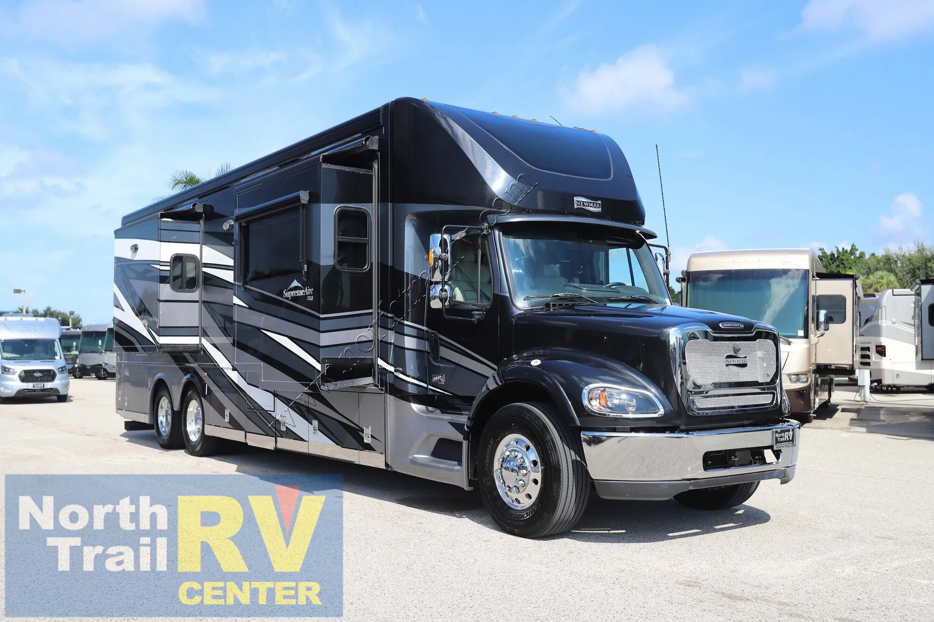2025 Newmar Supreme Aire 4051 - Photo 2