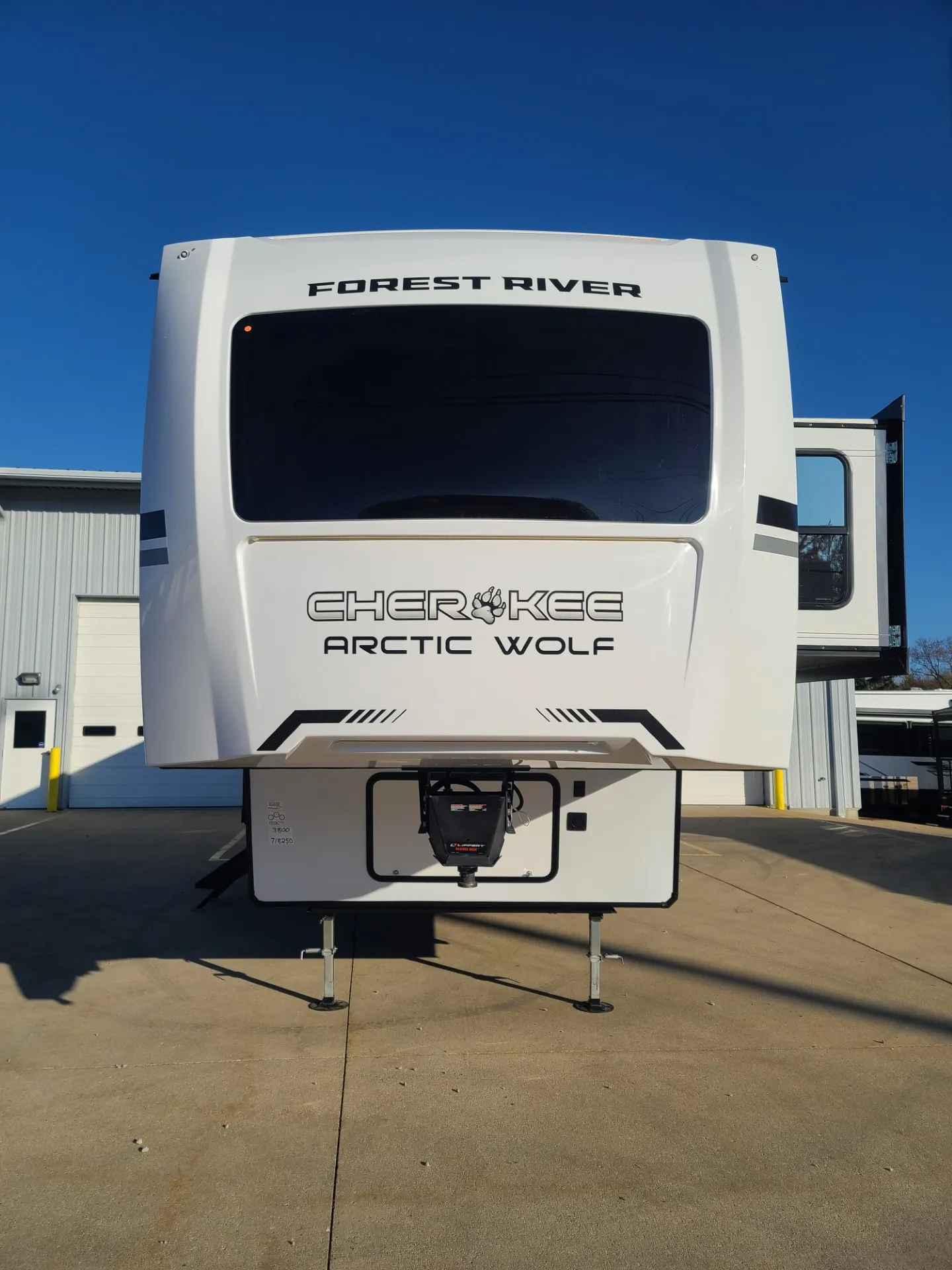 2025 Forest River Cherokee Arctic Wolf 3800DECK - Photo 3