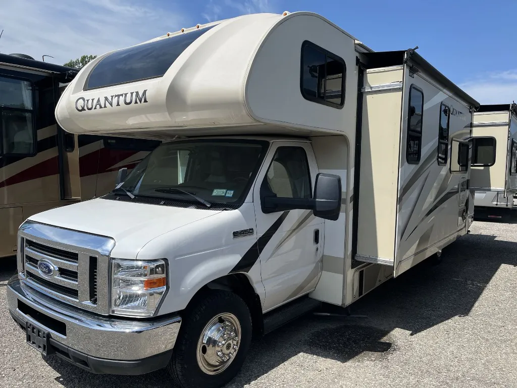 2020 Thor Motor Coach Quantum KW29 - Photo 3