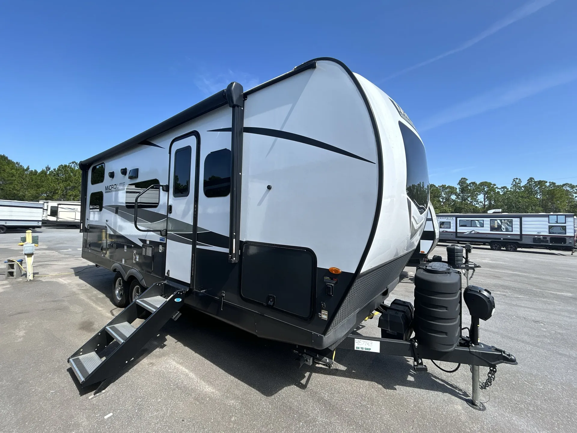 2021 Forest River Flagstaff Micro Lite 25FKBS - Photo 2