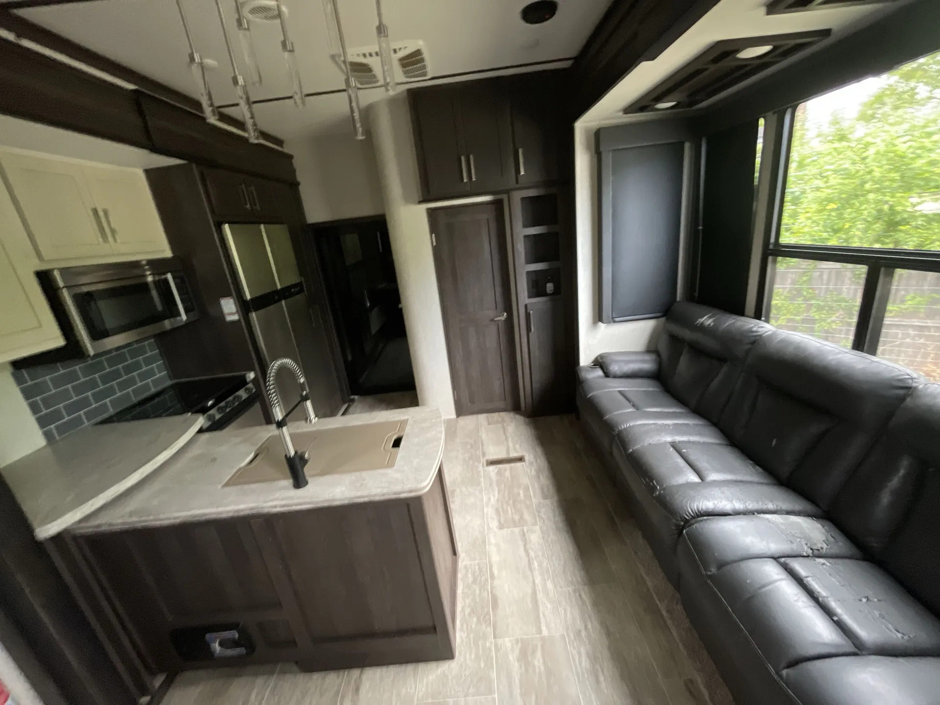2018 Keystone Raptor 362 — living area main