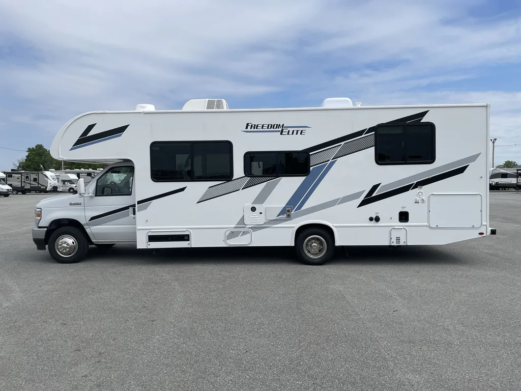 2026 Thor Motor Coach Freedom Elite 28HZ, Photos photo 6