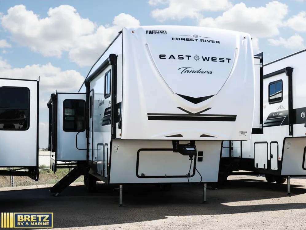 2026 East to West Tandara 295RL - Photo 3