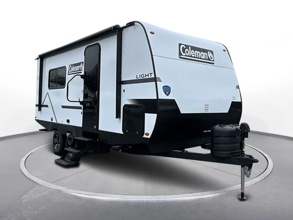 2025 Keystone Coleman Light 18RX - Photo 2