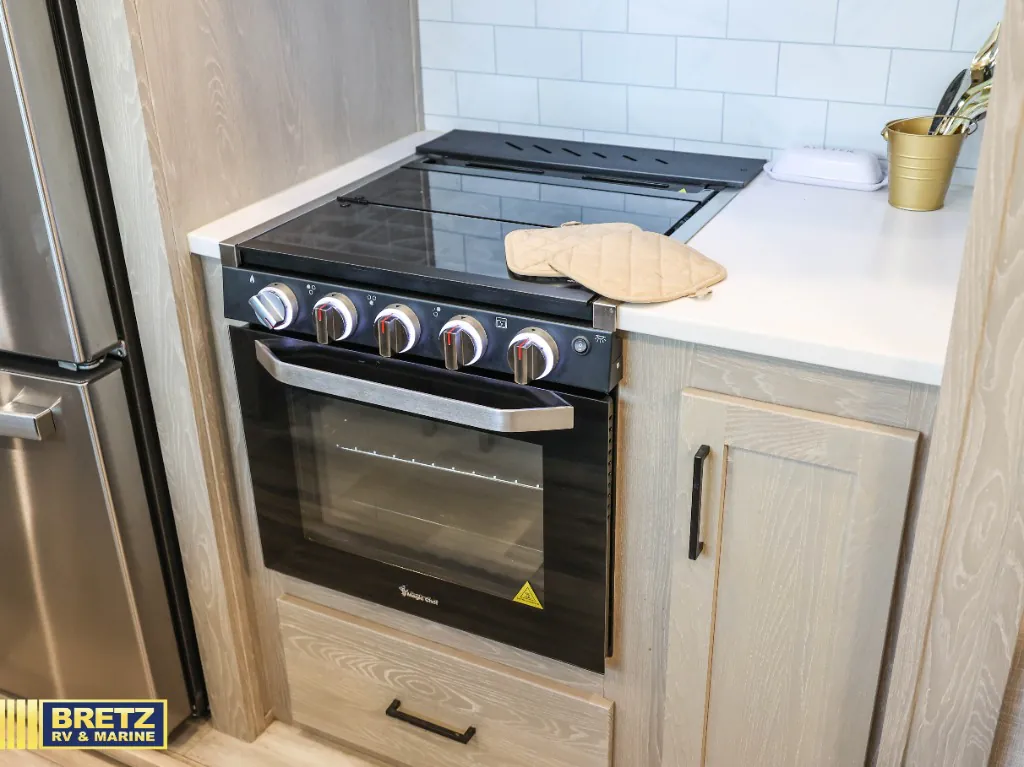 2022 Forest River Rockwood Ultra Lite 2898BS, Photos photo 18