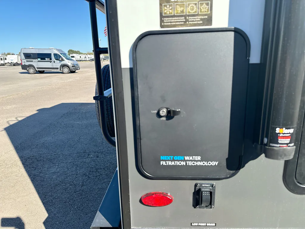 2027 Forest River Rockwood Mini Lite 2523MBR, Photos photo 33