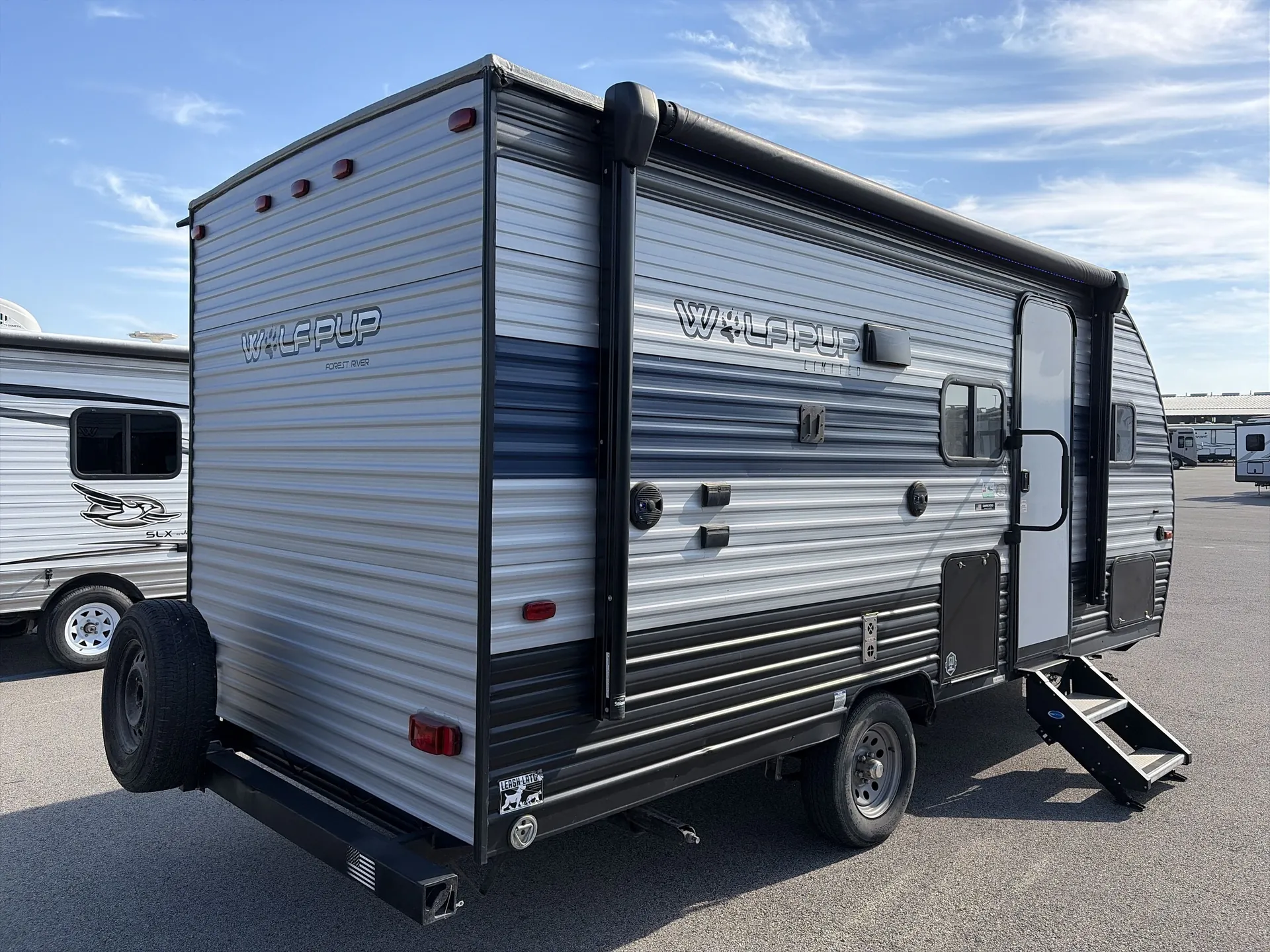 2020 Forest River Cherokee Wolf Pup 16BHS — campside