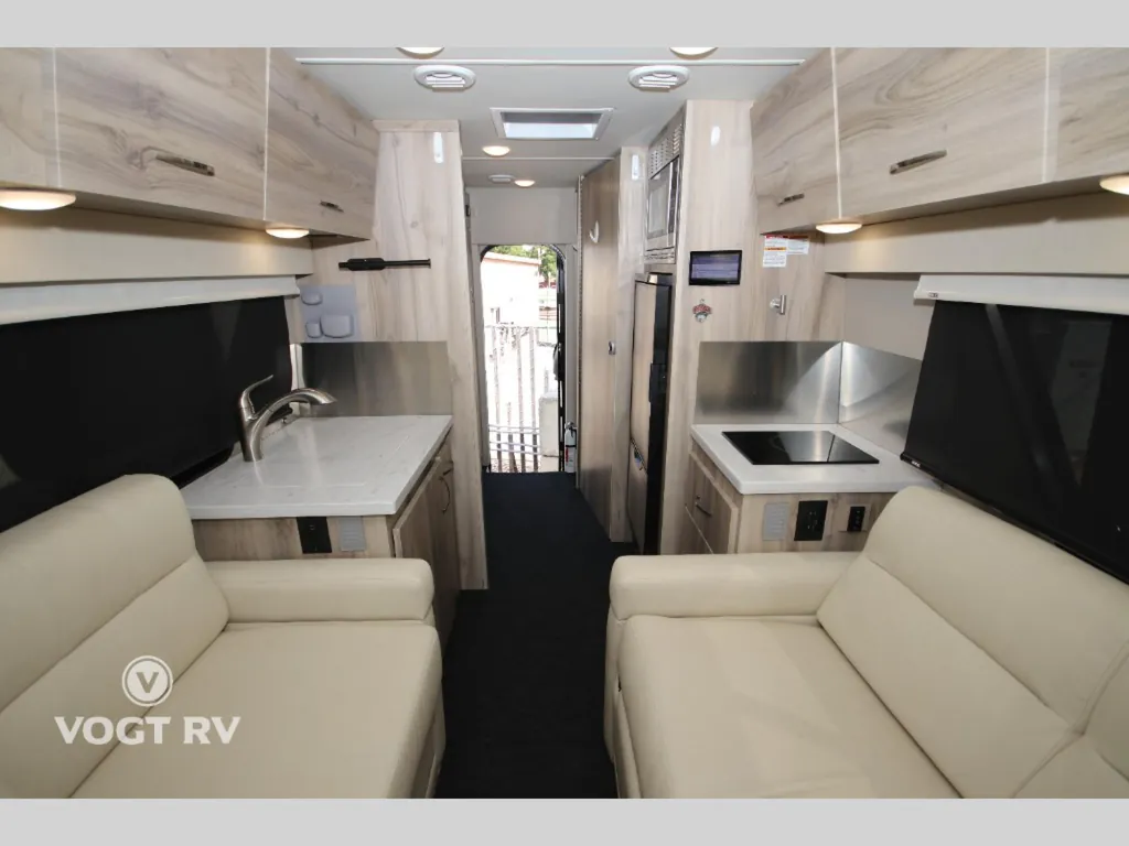 2024 Chinook RV Summit DS, Photos photo 8