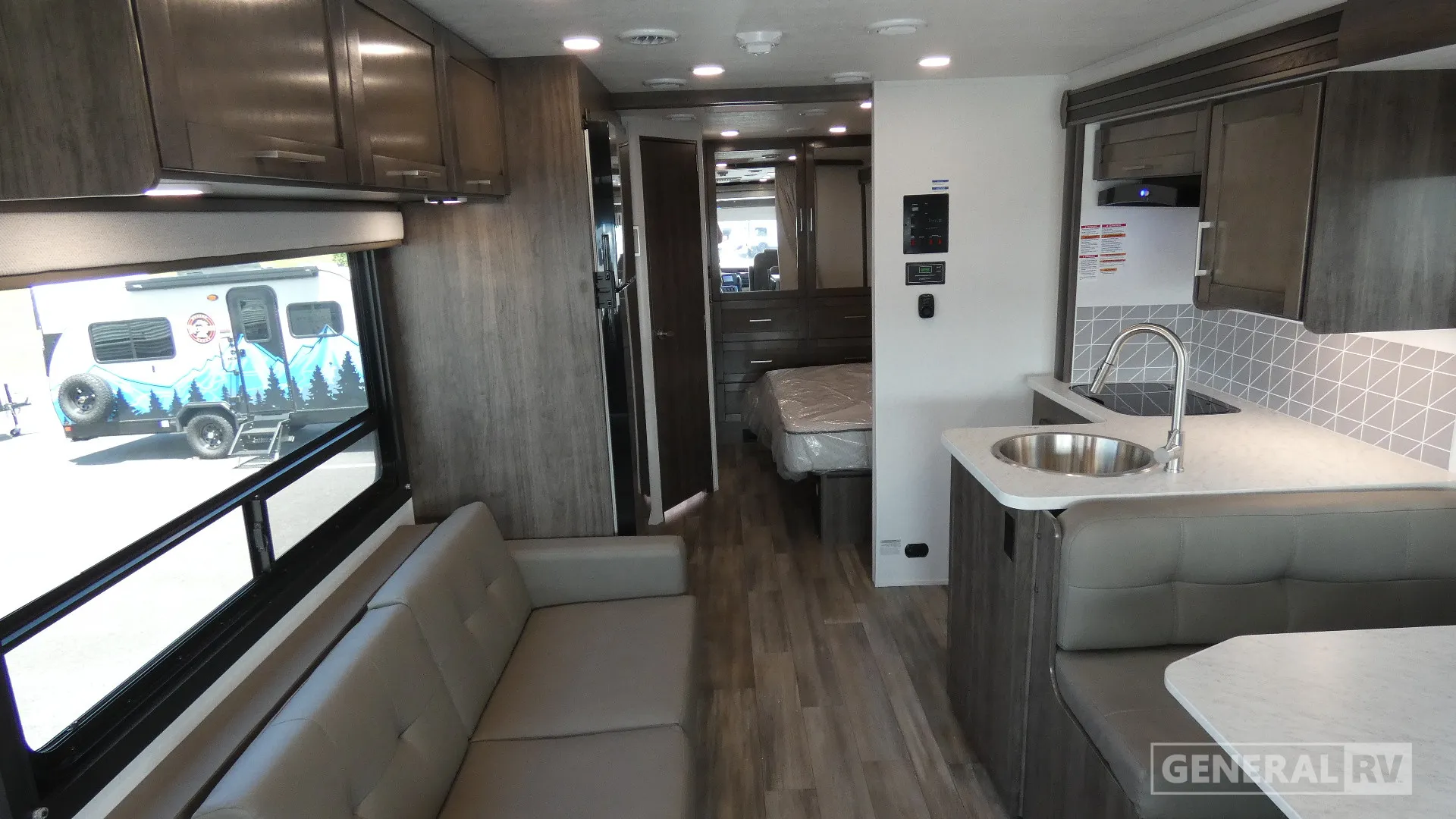 2026 Entegra Coach Vision SE 27ASE - Photo 3