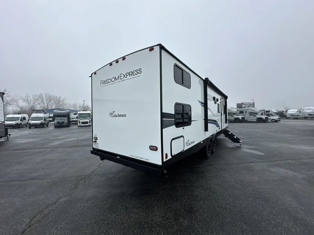 2024 Coachmen Freedom Express Select 29SE, Photos photo 7