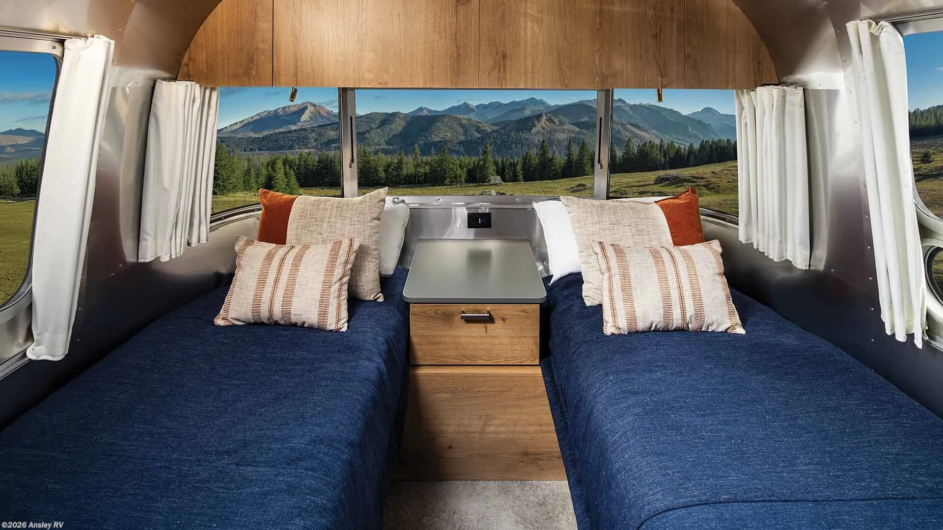 2027 Airstream Trade Wind 27FB - Photo 3