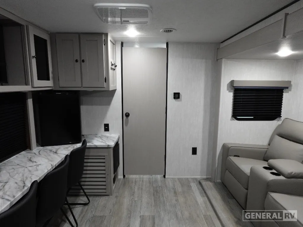 2025 Coachmen Apex Ultra Lite 242BARV - Photo 3