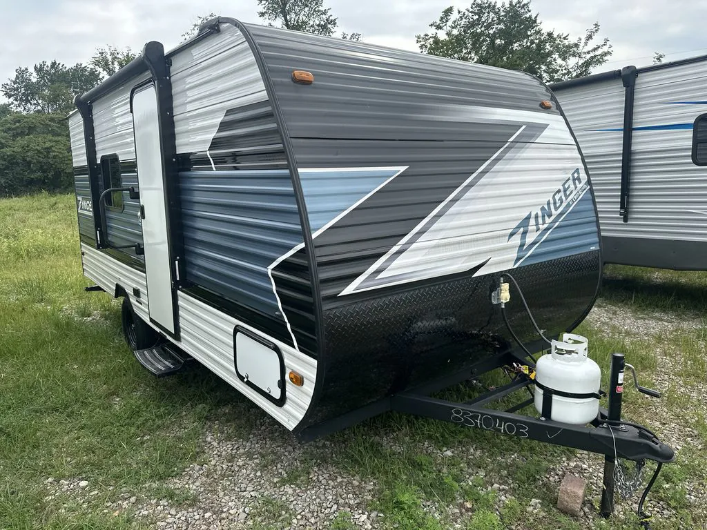 2025 CrossRoads Zinger Lite 18RB dealer photo 1 from Blue Compass RV