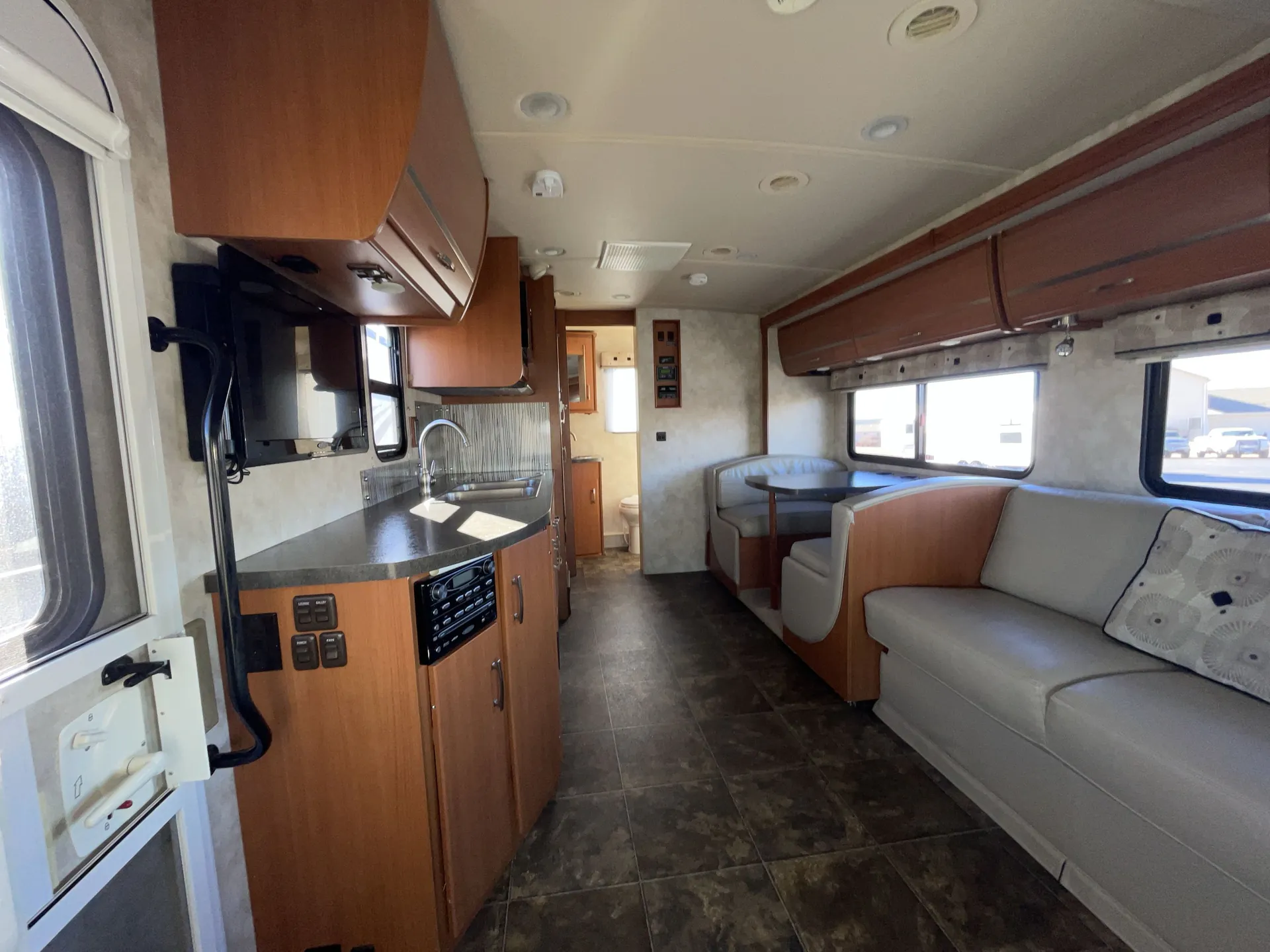 2013 Winnebago View 24M — living area main