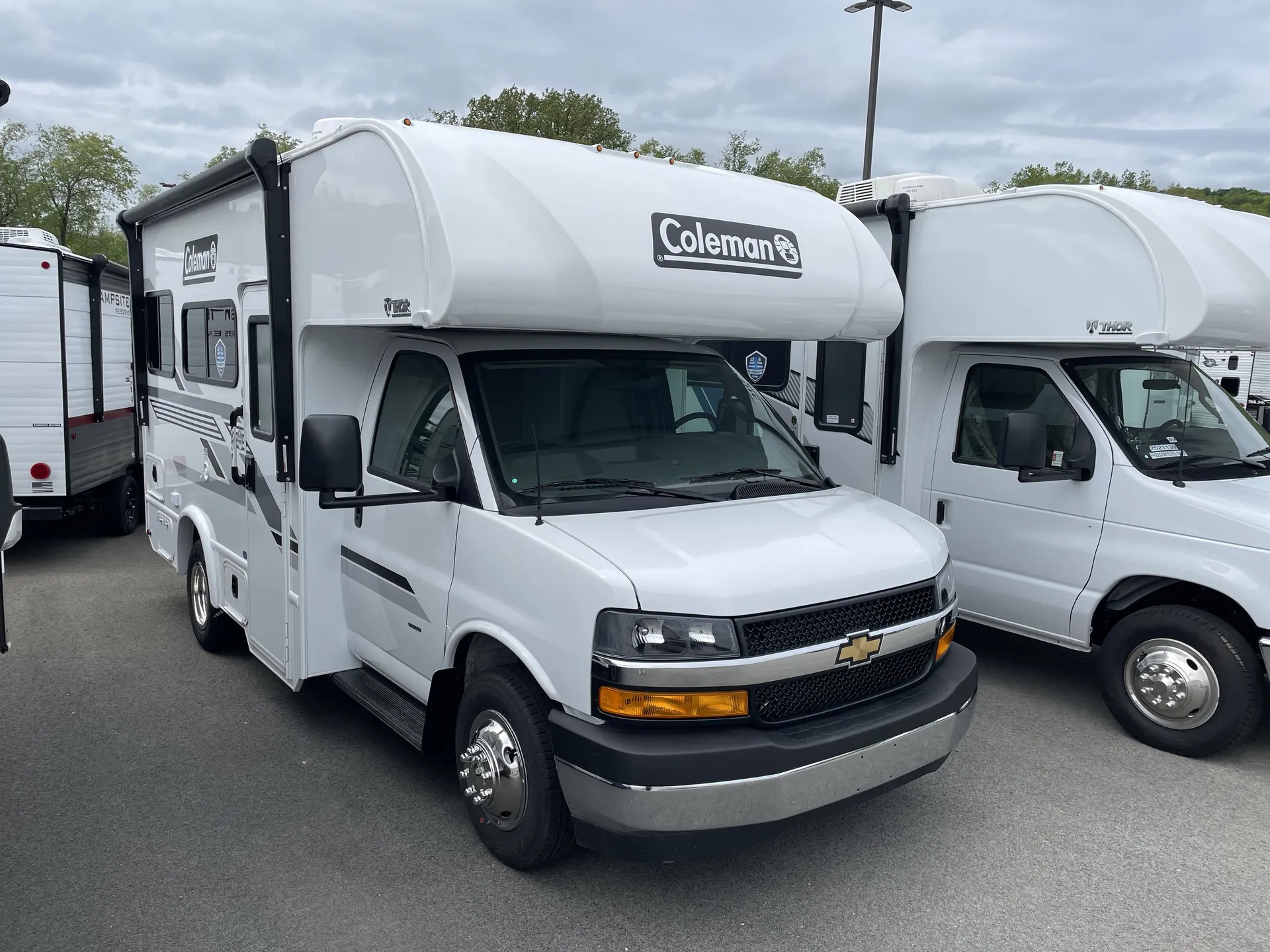 2027 Thor Motor Coach Coleman 19EZ - Photo 2